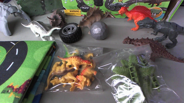 Dino Park Kit with 12 Dinosaurs (100 tokens)